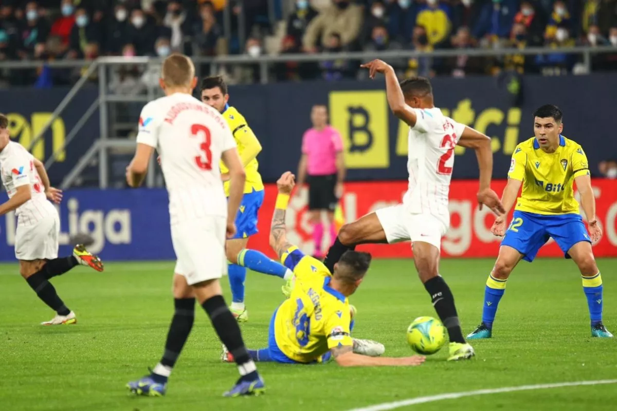 موعد مباراة أوساسونا وقادش في الدوري الإسباني